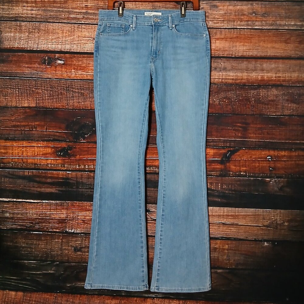 Levis Signature Gold Jeans Size 8 Mid Rise Boot Cut Light Blue Denim Stretch - Picture 2 of 10